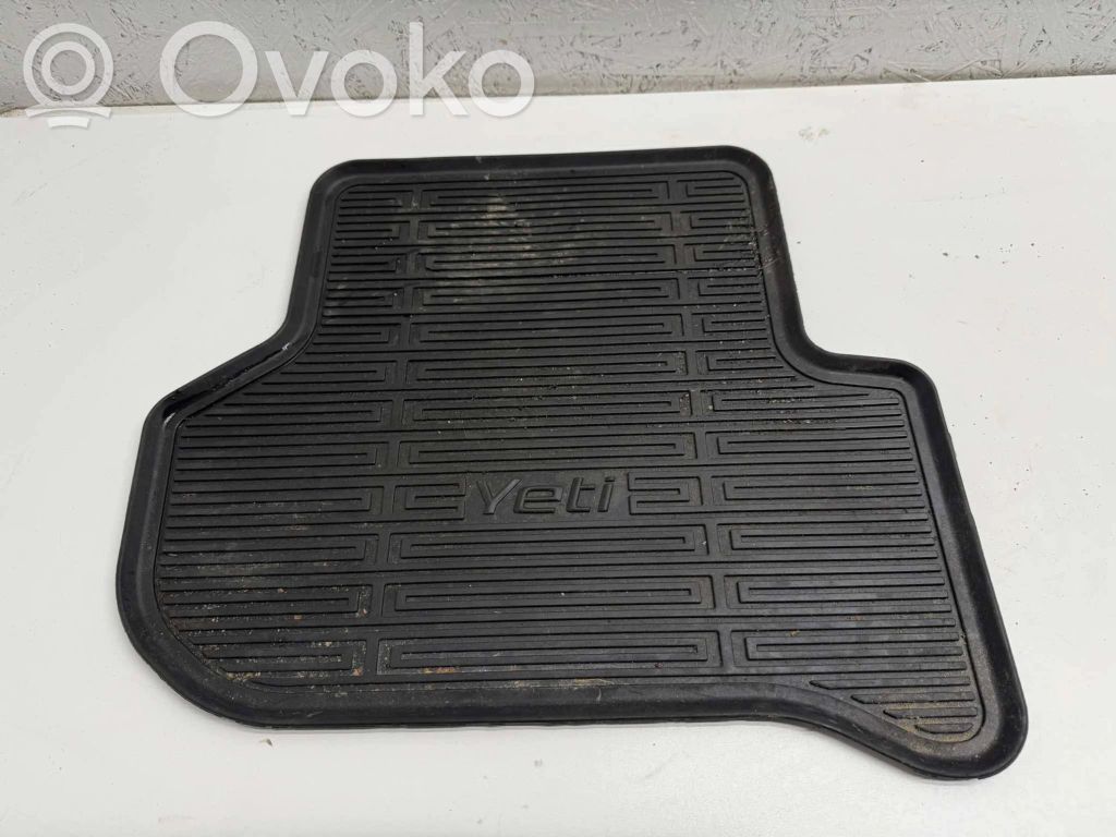 Skoda Yeti (5L) Dywanik samochodowy tylny 
