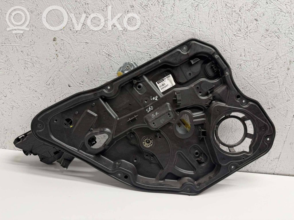 Volvo S60 Takaikkunan nostomekanismi ilman moottoria 