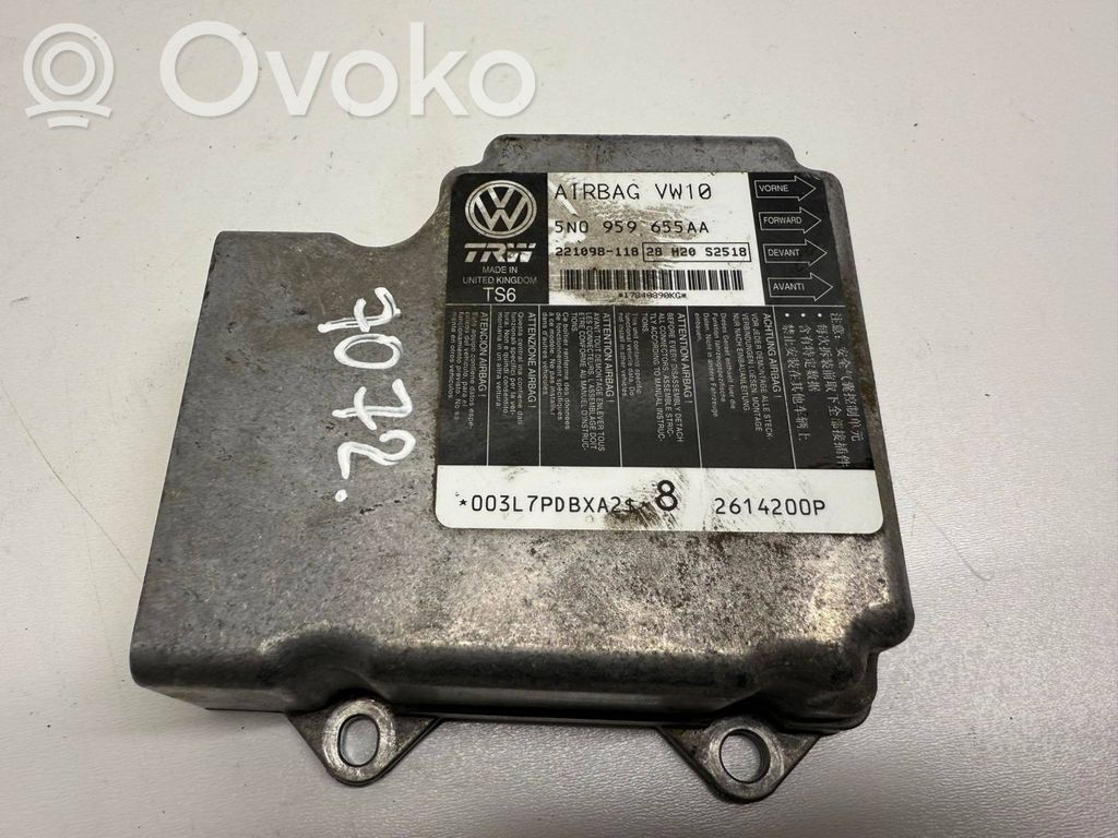 Volkswagen PASSAT B7 Sterownik / Moduł Airbag 
