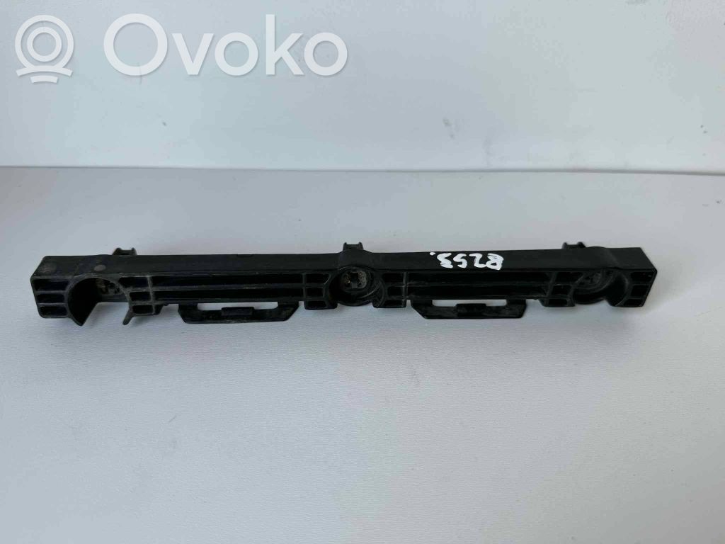 Tesla Model S Fender mounting bracket 