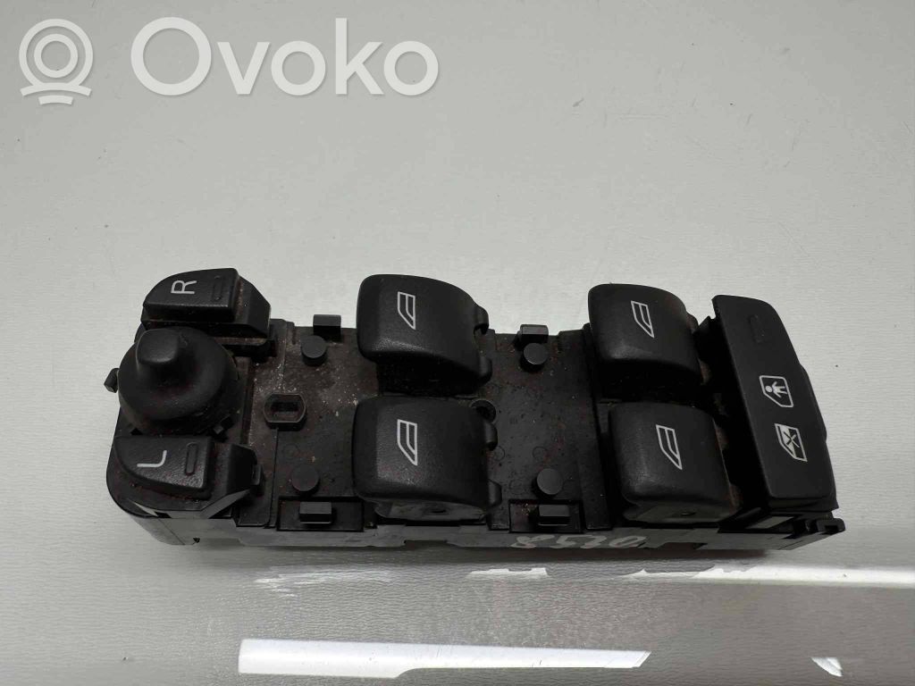 Volvo XC60 Electric window control switch 
