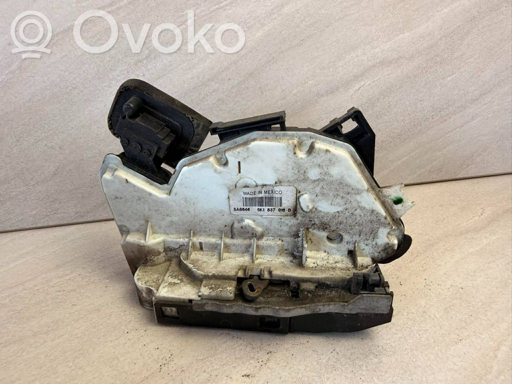 Volkswagen Jetta VI Zamek drzwi przednich 