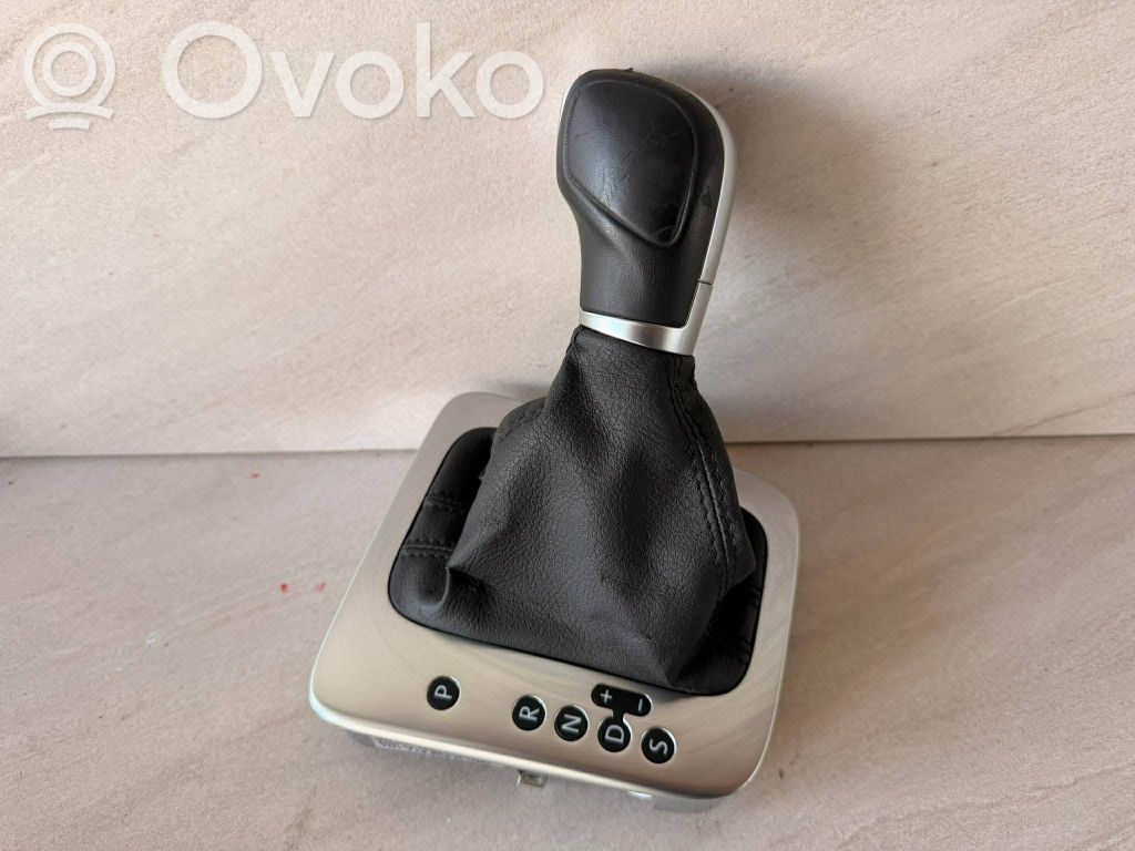 Drążek / Pokrętło zmiany biegów   7N1713203C