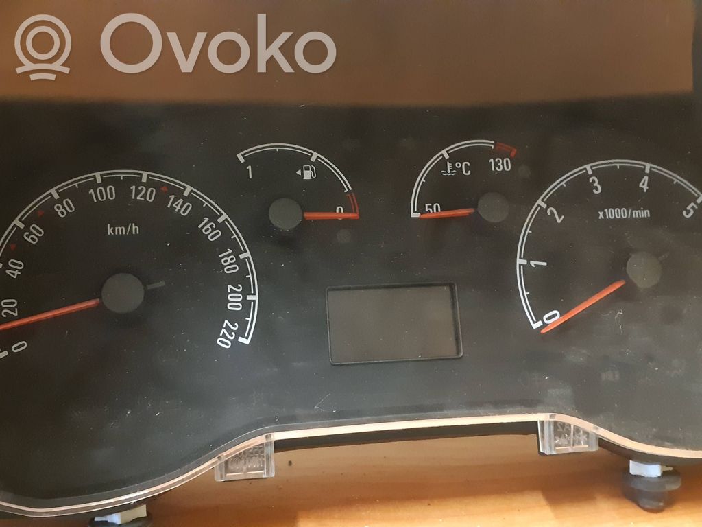 Opel Combo D Speedometer (instrument cluster) 