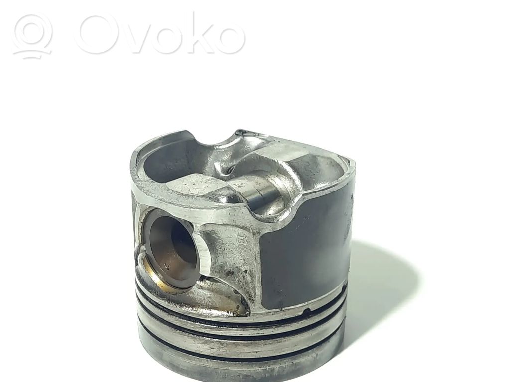 Audi A6 C7 Piston 