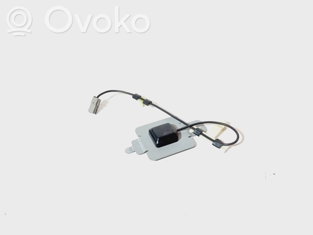 Jaguar S-Type GPS-pystyantenni 