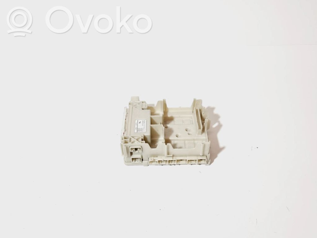 Citroen C1 Ramka / Moduł bezpieczników 