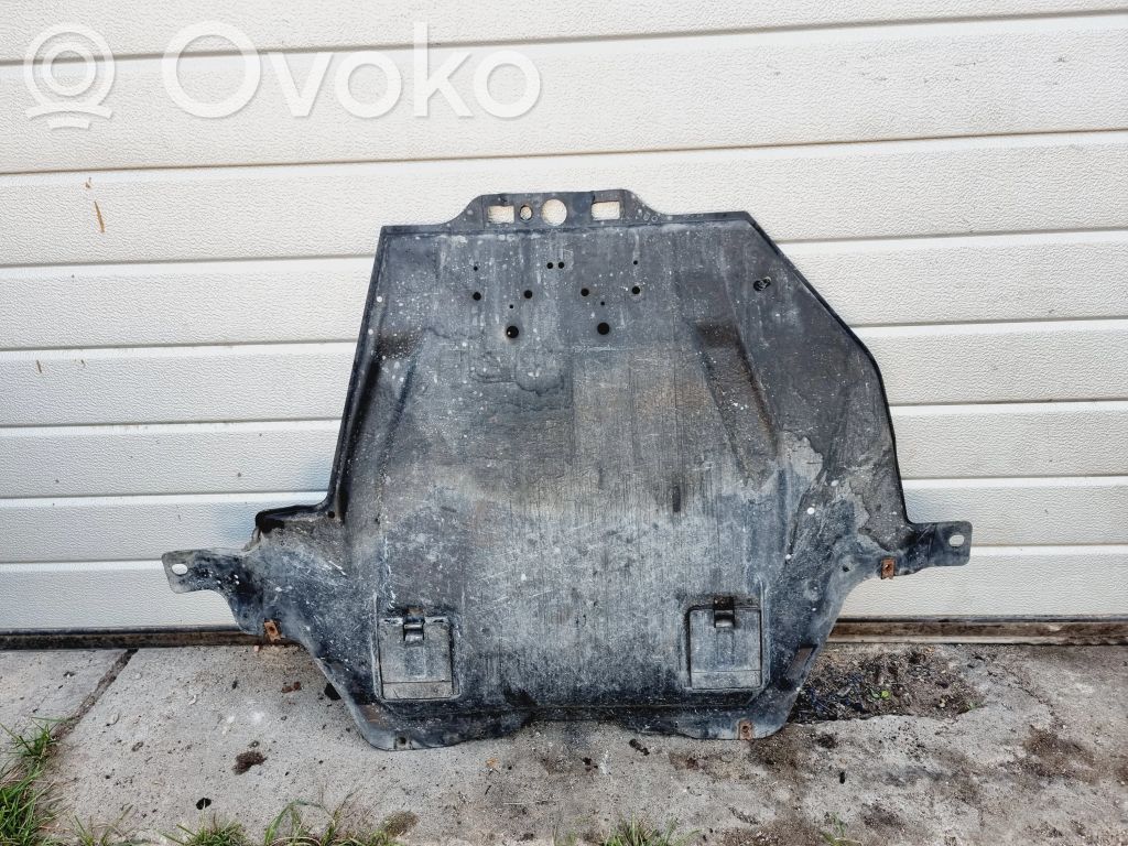 Subaru Legacy Engine splash shield/under tray 