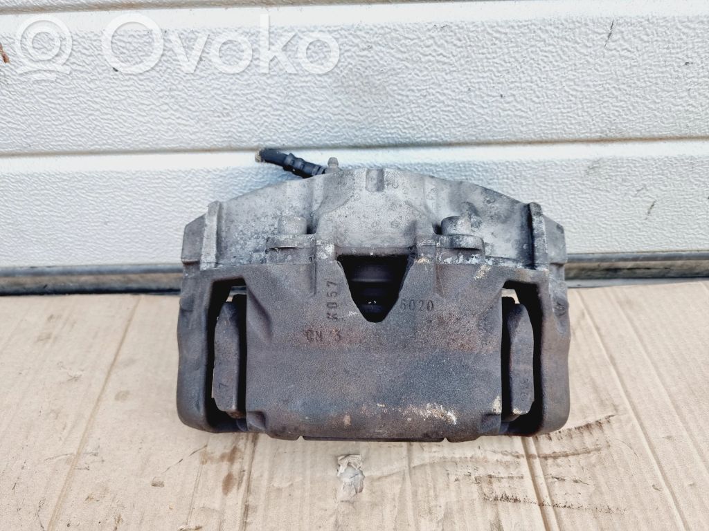 Volvo V70 Etujarrusatula 