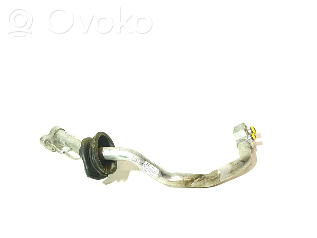Audi A6 C7 Ilmastointilaitteen putki (A/C) 