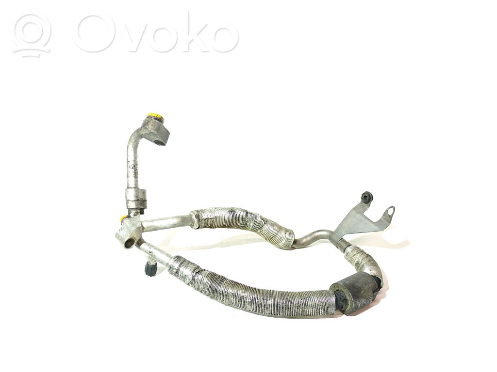 BMW 7 E65 E66 Ilmastointilaitteen putki (A/C) 