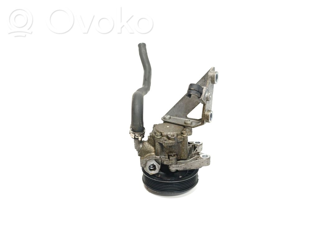 BMW 3 E90 E91 Vairo stiprintuvo siurblys 