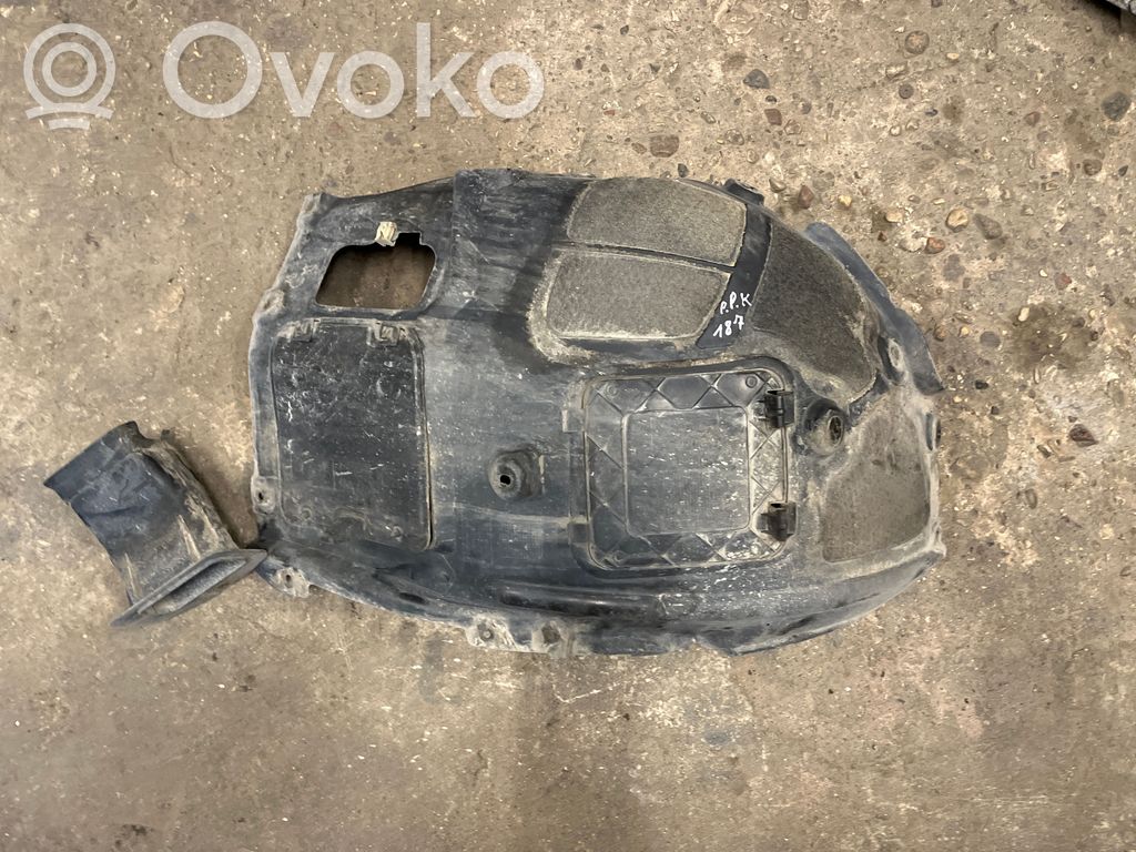 BMW 7 G11 G12 Nadkole przednie 