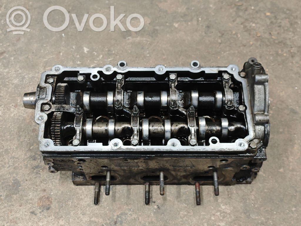 Culasse moteur   059285