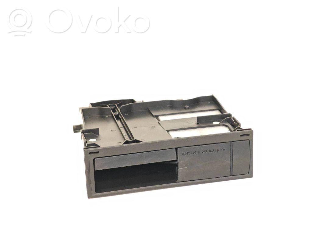 Audi A4 S4 B8 8K Multimedian ohjauslaite 
