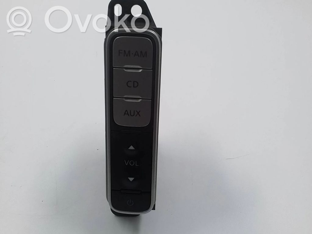Nissan Leaf I (ZE0) Other switches/knobs/shifts 