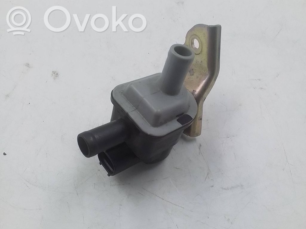 Toyota RAV 4 (XA50) Válvula de vacío 