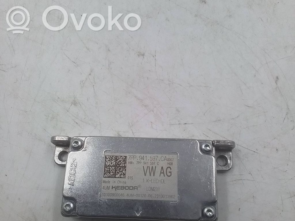 Volkswagen PASSAT B8 Headlight ballast module Xenon 