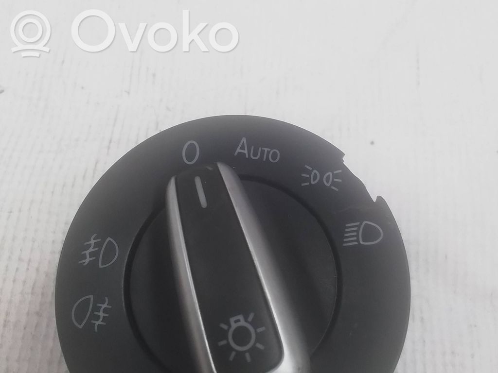 Volkswagen Golf VI Interruptor de luz 