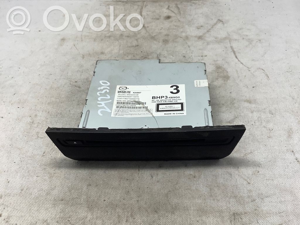 Mazda 3 II Radio / CD/DVD atskaņotājs / navigācija 