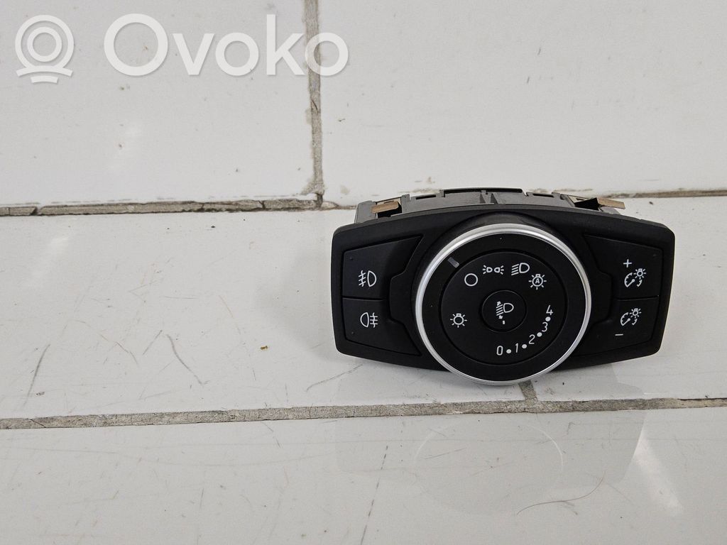Ford Focus Light switch 
