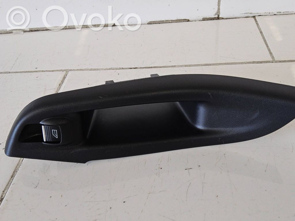 Ford Focus Electric window control switch 