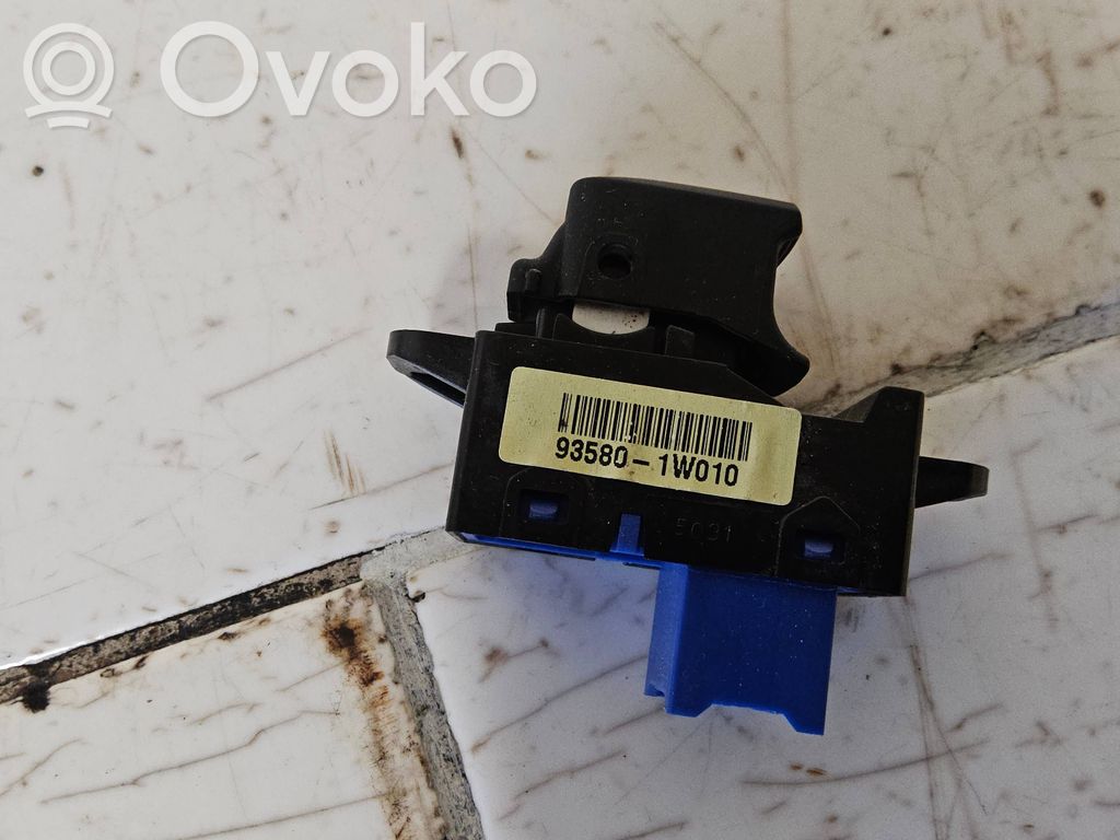 KIA Rio Electric window control switch 