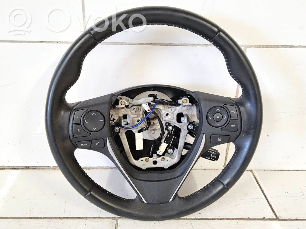 Toyota Auris E180 Stūre 
