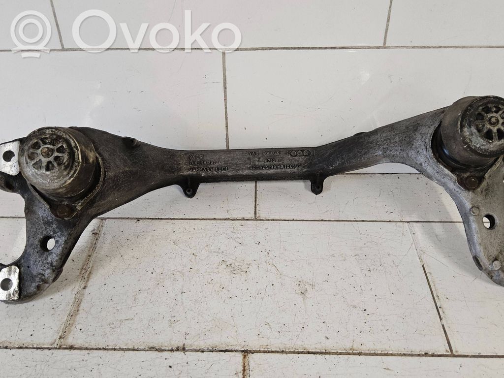 Volkswagen Touareg I Front subframe 
