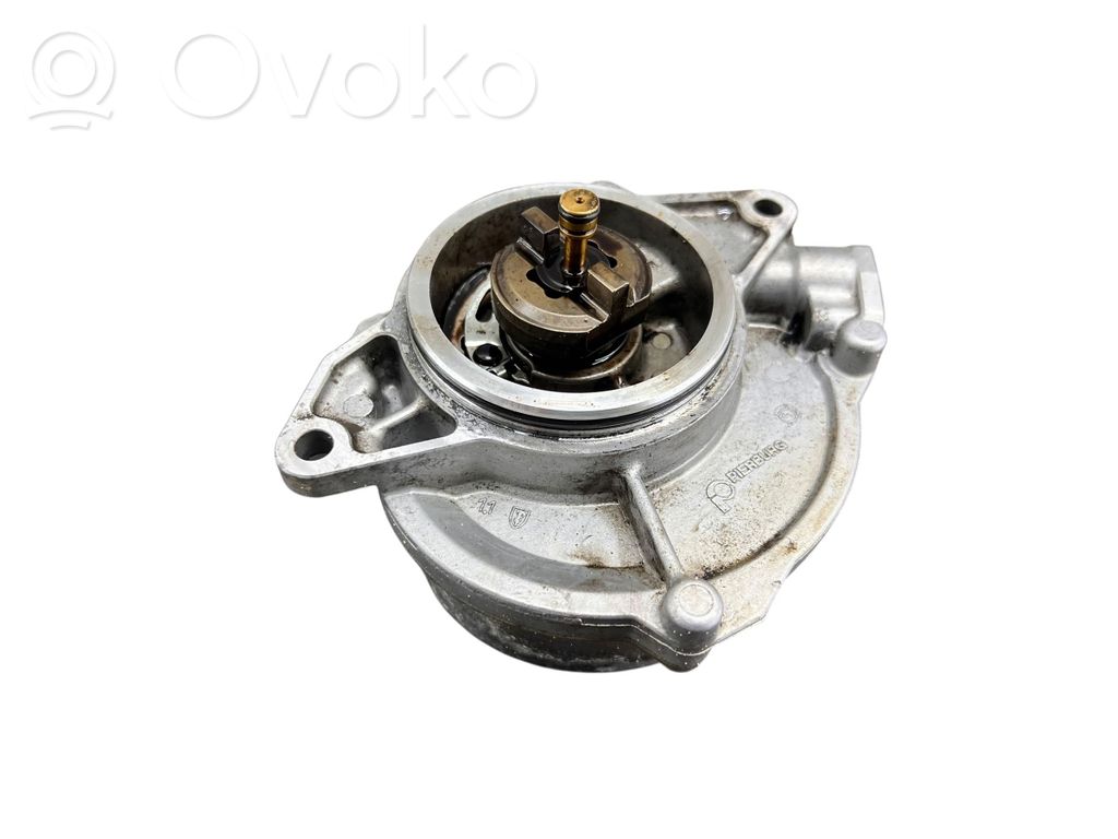 Audi A8 S8 D3 4E Vacuum pump 