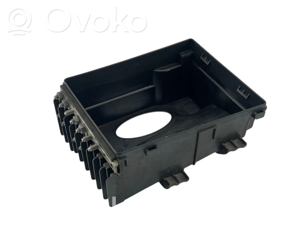 Audi TT TTS Mk2 Fuse box cover 