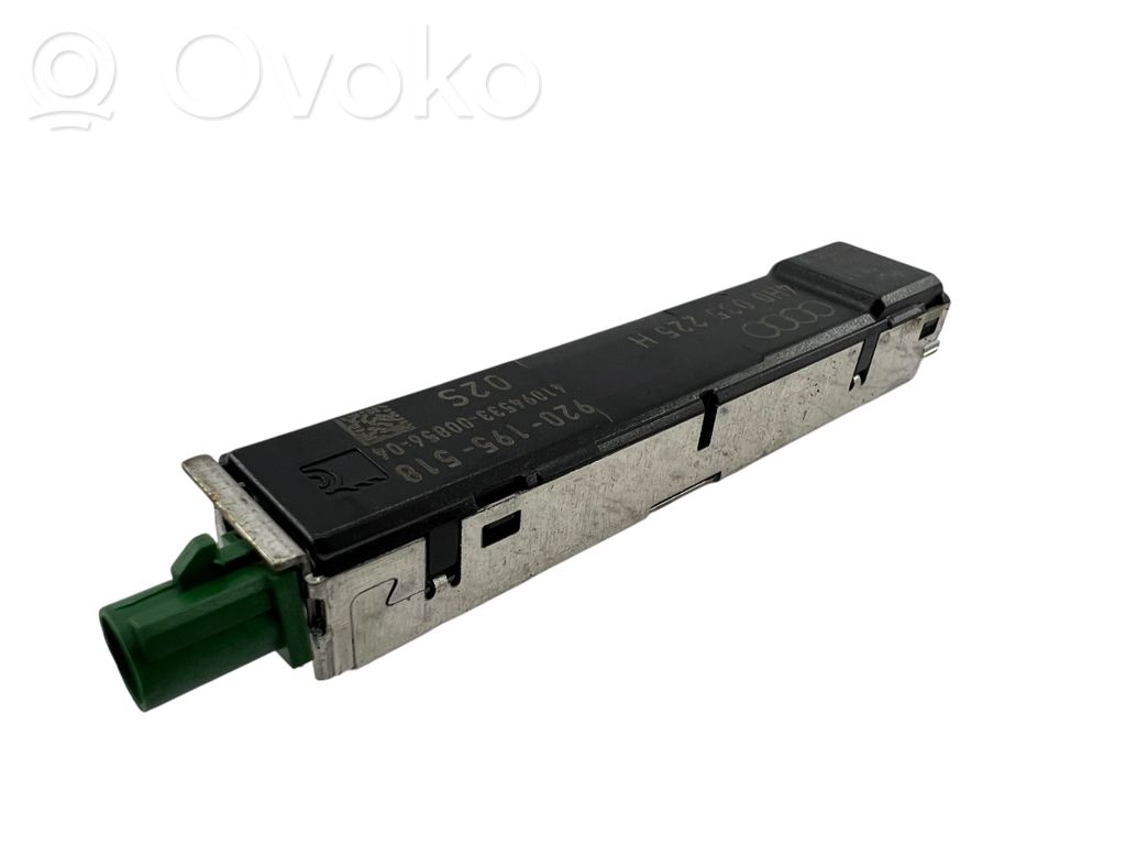 Audi A8 S8 D4 4H Pystyantennivahvistin 