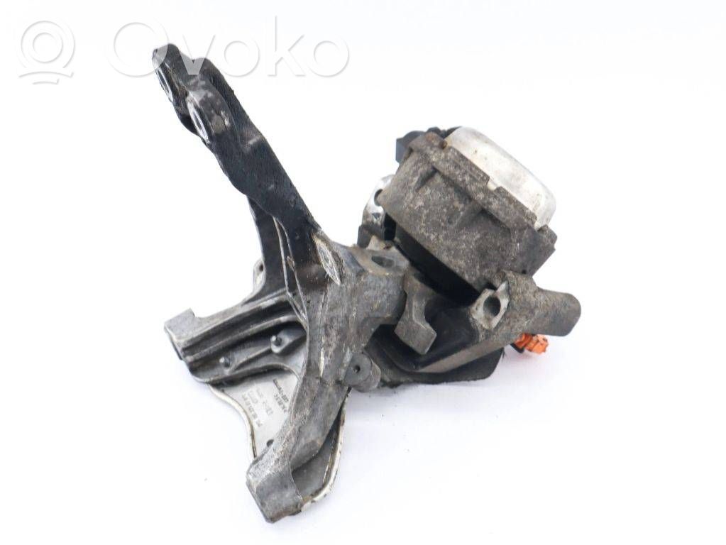 Audi A6 Allroad C7 Engine mount bracket 