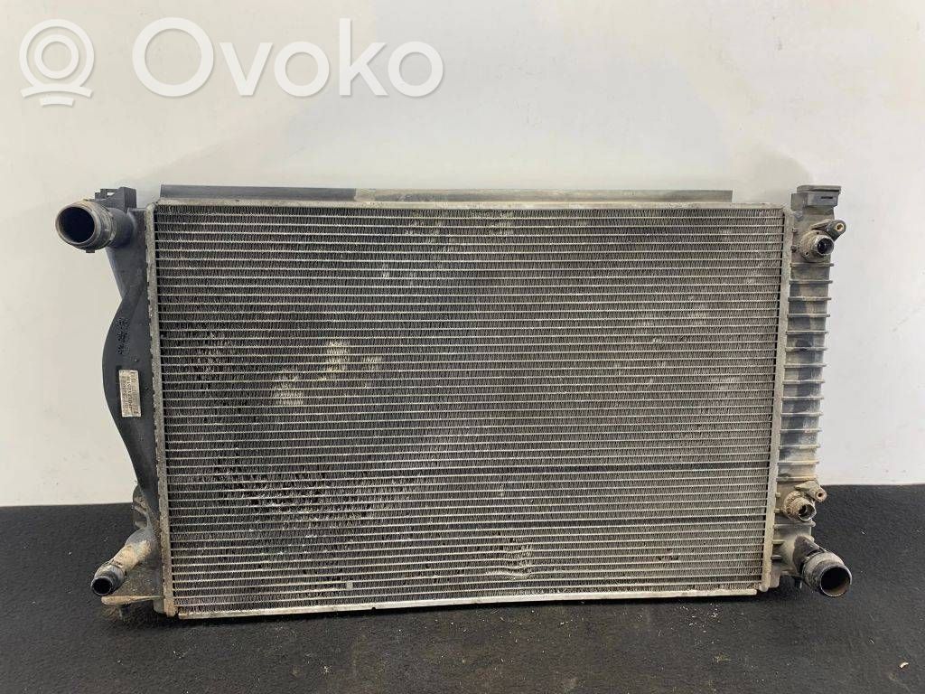 Audi A6 S6 C6 4F Aušinimo skysčio radiatorius 