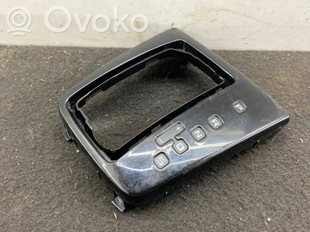 Skoda Superb B6 (3T) Ātrumu pārslēgšanas sviras dekoratīvā apdare (plastmasas) 