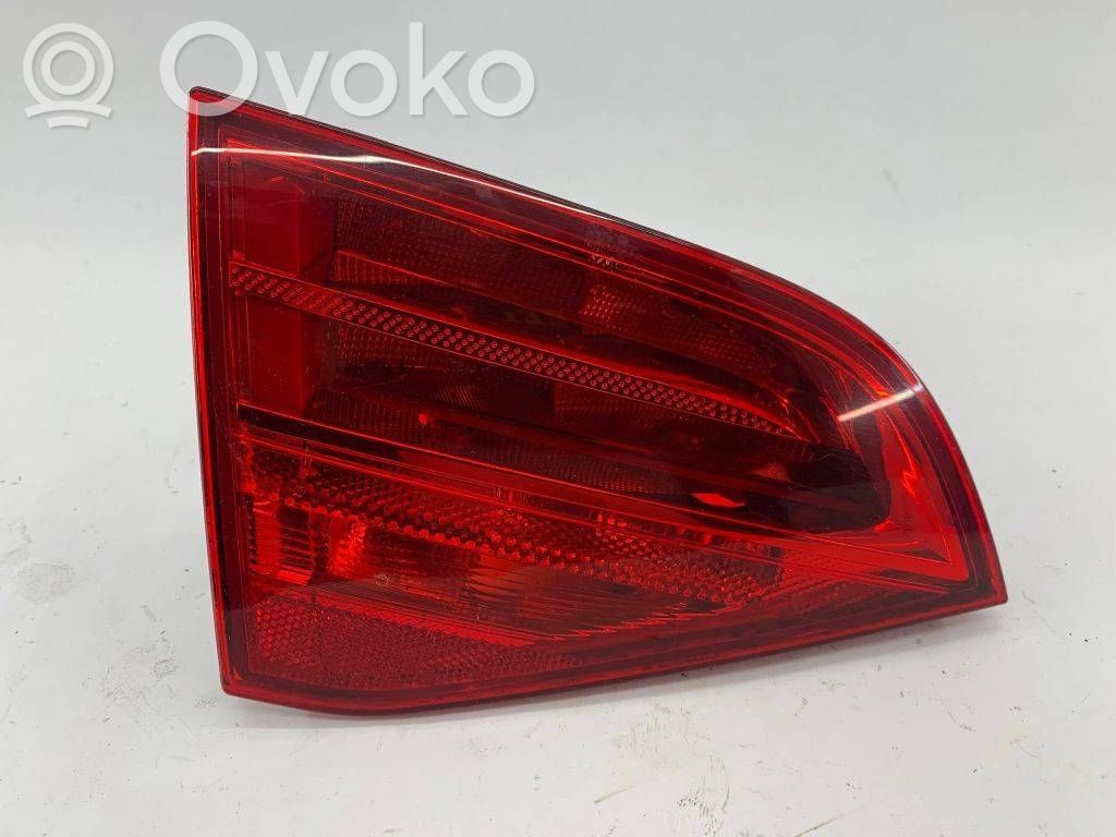 Audi A4 S4 B8 8K Aizmugurējais lukturis pārsegā 