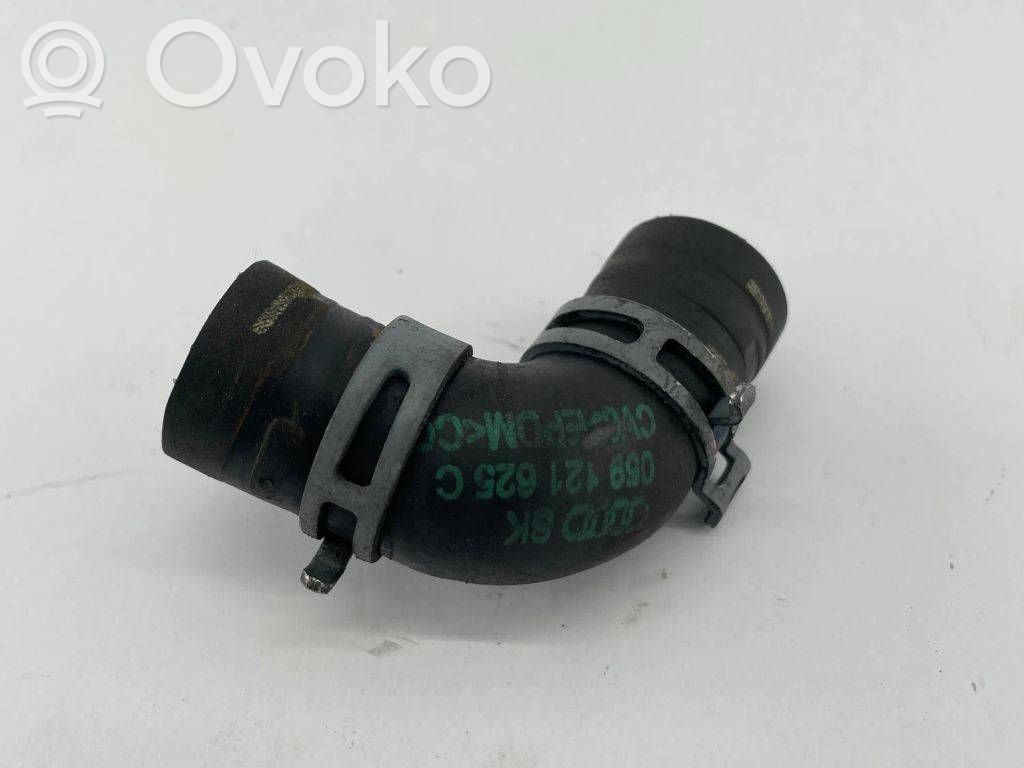 Audi A7 S7 4G Engine coolant pipe/hose 