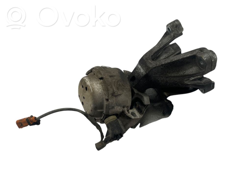 Audi A7 S7 4G Engine mount bracket 