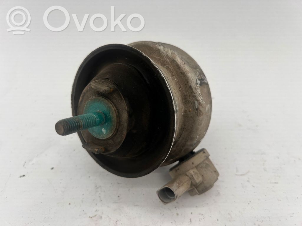 Audi A6 S6 C6 4F Engine mount bracket 