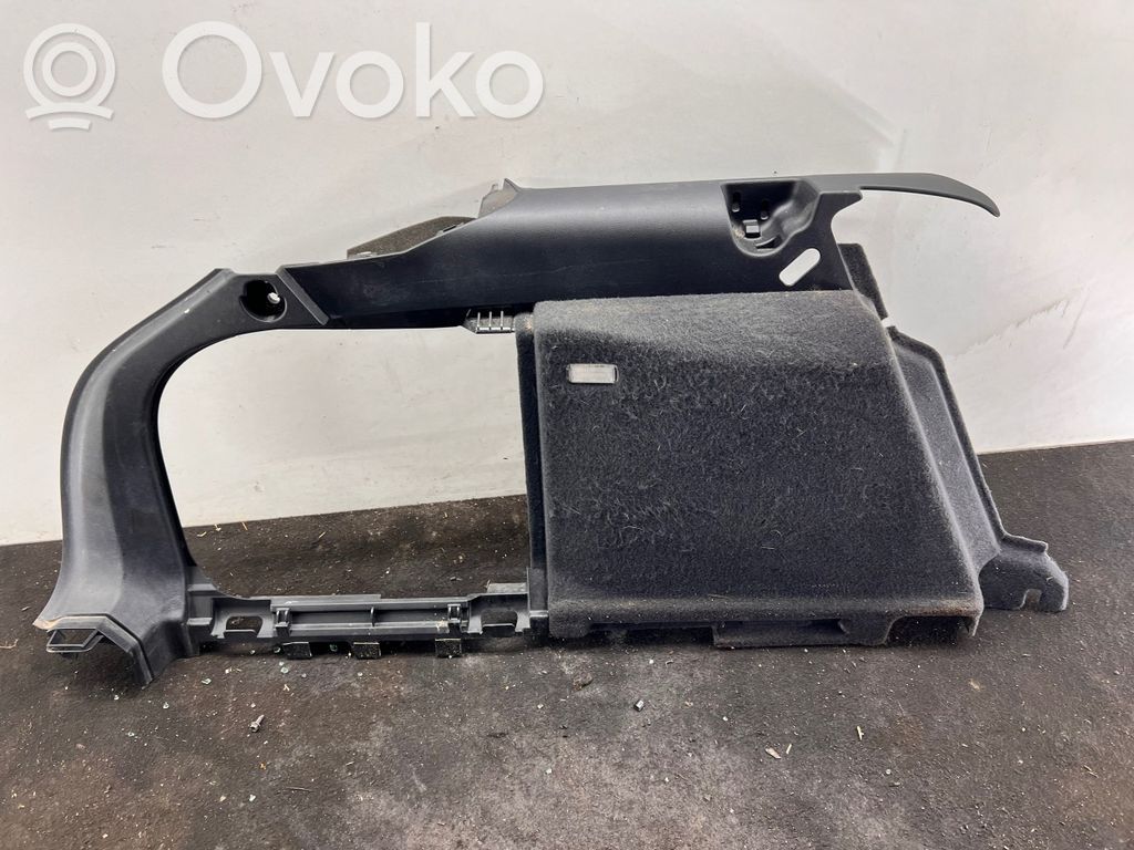 Audi A4 S4 B8 8K Tavaratilan/takakontin alempi sivuverhoilu 