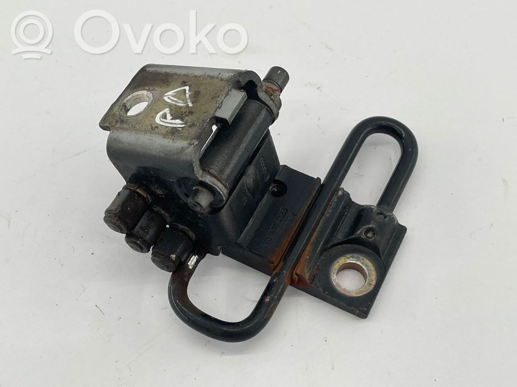Audi A6 S6 C6 4F Front door lower hinge 