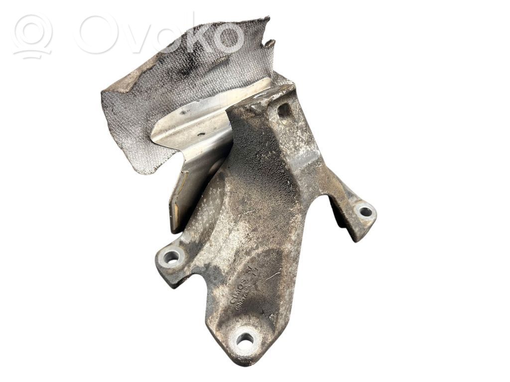 Audi Q5 SQ5 8R Engine mounting bracket 