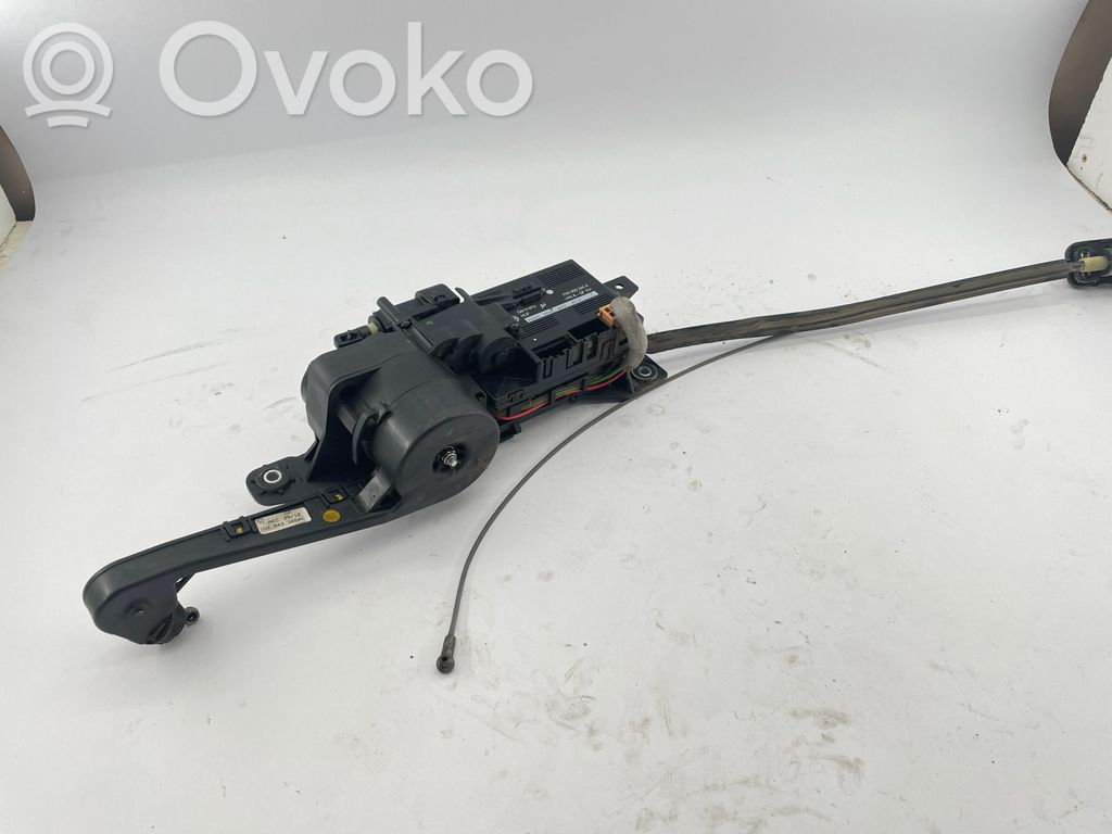 Seat Alhambra (Mk2) Sliding door latching motor 