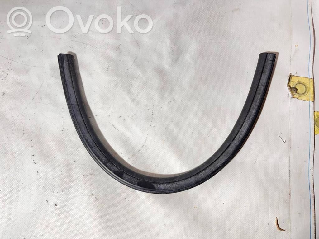 BMW 3 E90 E91 Engine compartment rubber 