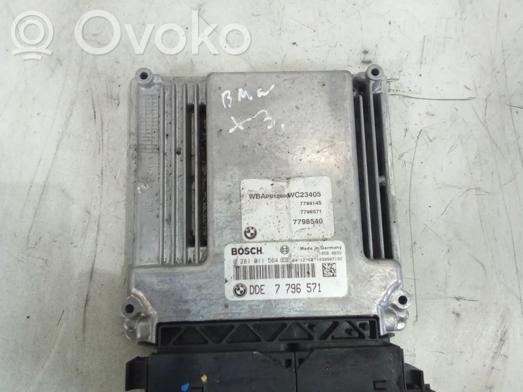 BMW X3 E83 Engine control unit/module 