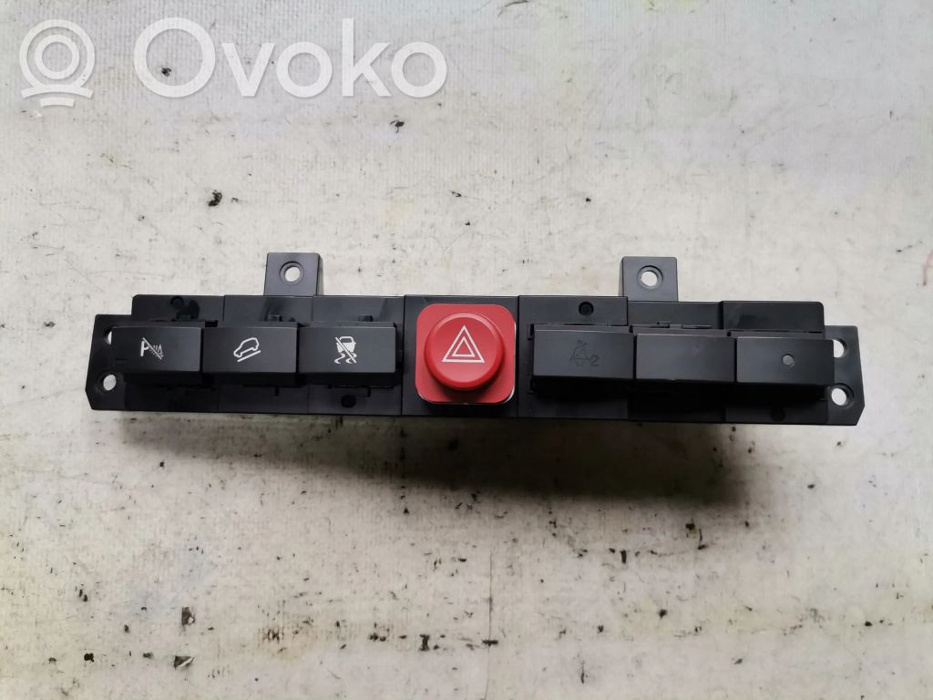 Opel Antara Botón interruptor de luz de peligro 