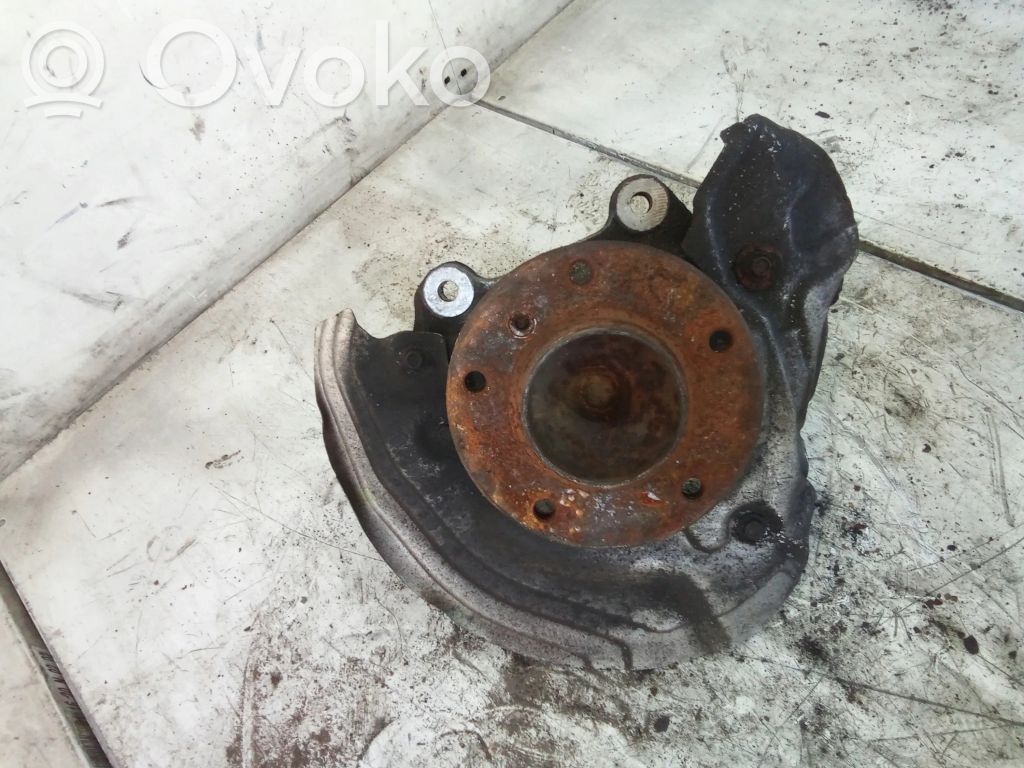 Front wheel hub   6764443