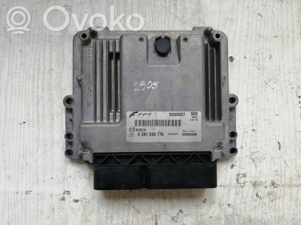 Opel Combo D Engine control unit/module 