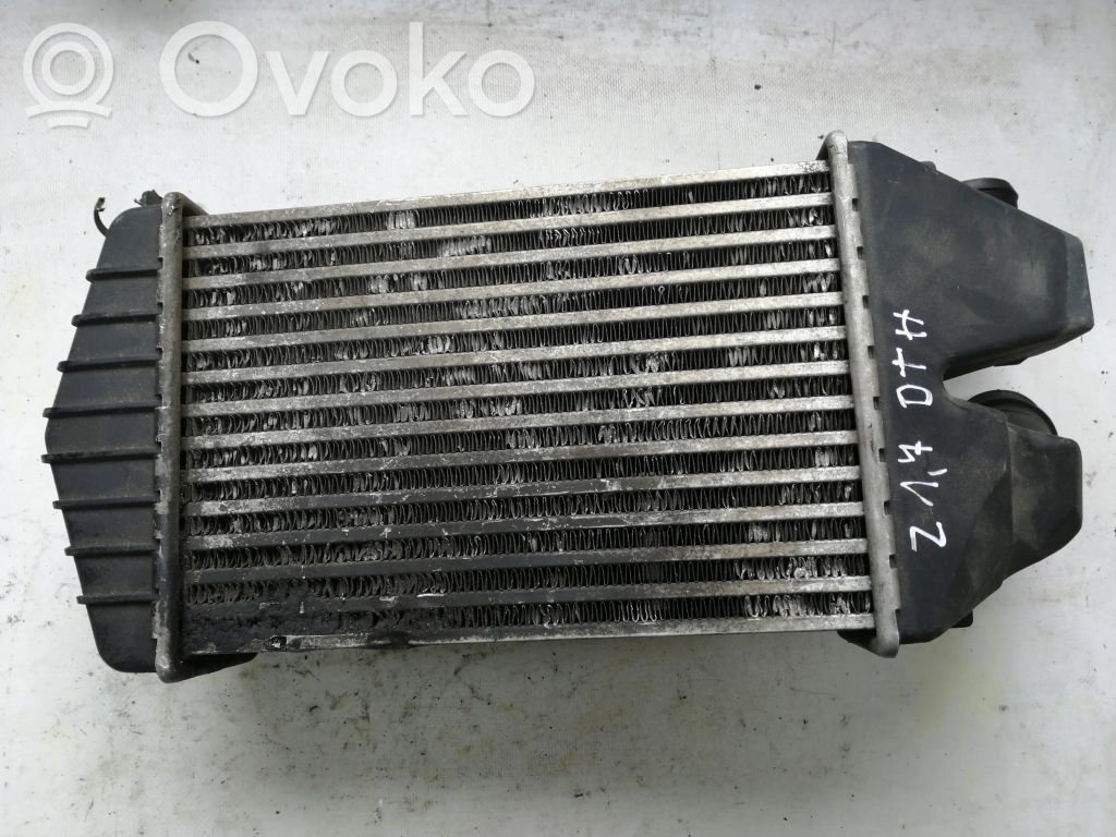 Opel Zafira B Interkūlerio radiatorius 