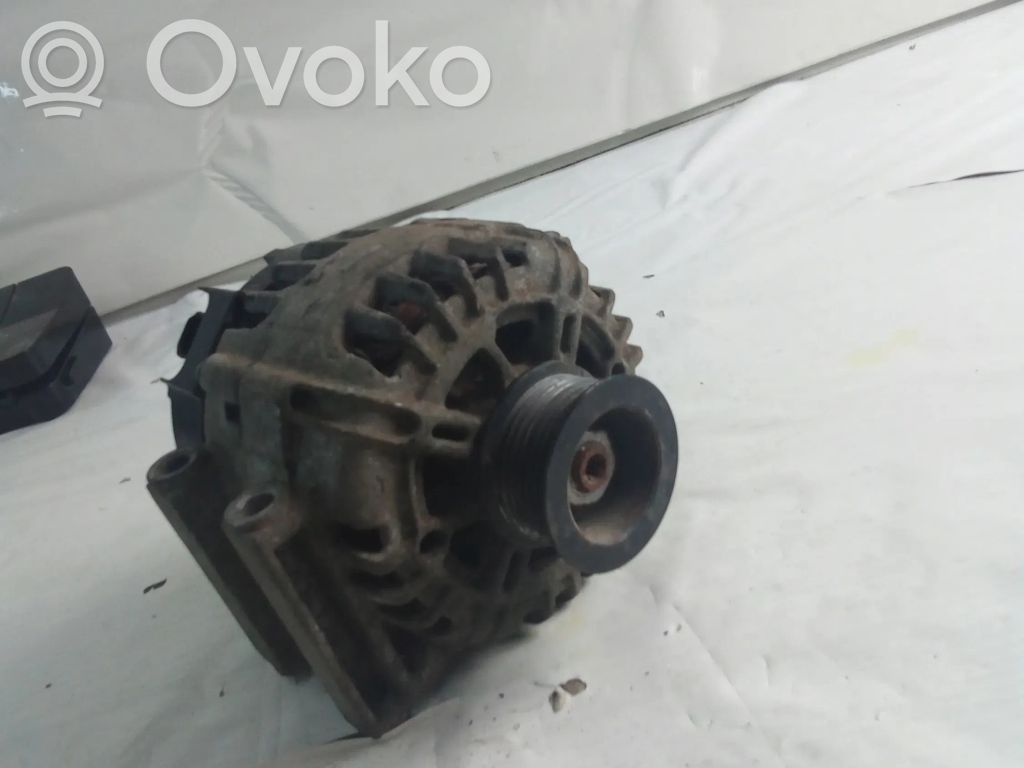 Opel Astra J Ģenerators 